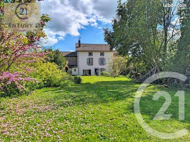 Maison 7 pièces 204 m²