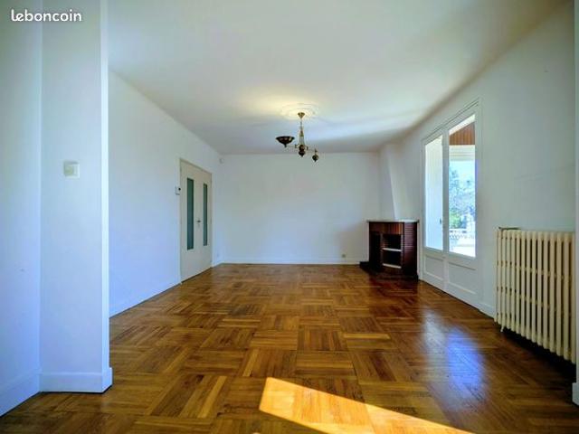 Maison 7 pièces 204 m²