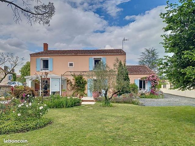 Maison 7 pièces 204 m²