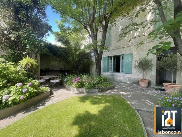 Maison 7 pièces 204 m²