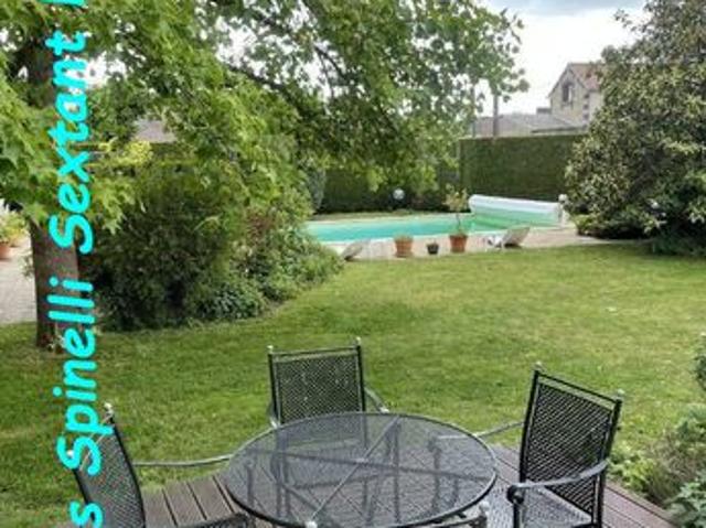 Maison 7 pièces 204 m²