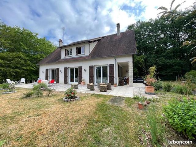 Maison 7 pièces 204 m²