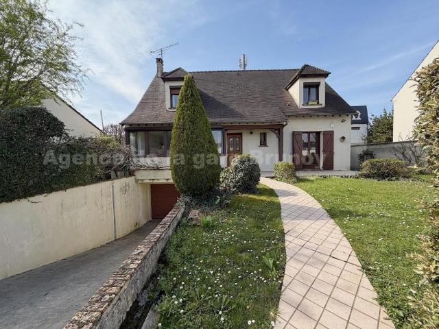 Maison 7 pièces 204 m²
