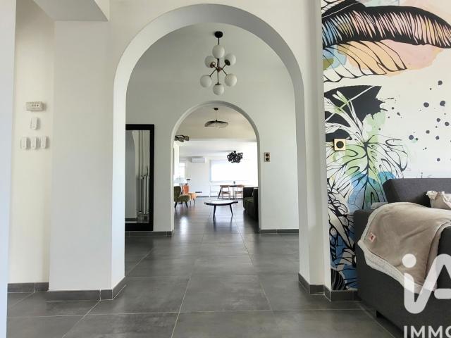 Maison 7 pièces 204 m²