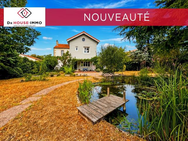 Maison 7 pièces 205 m²