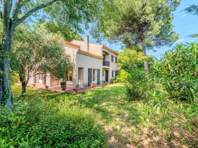Maison 7 pièces 205 m²