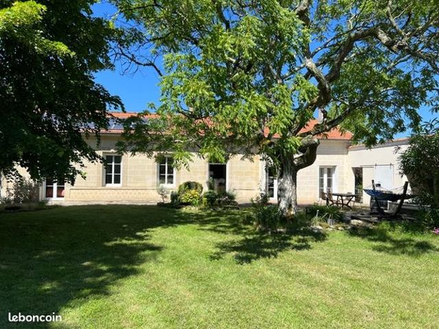 Maison 7 pièces 205 m²