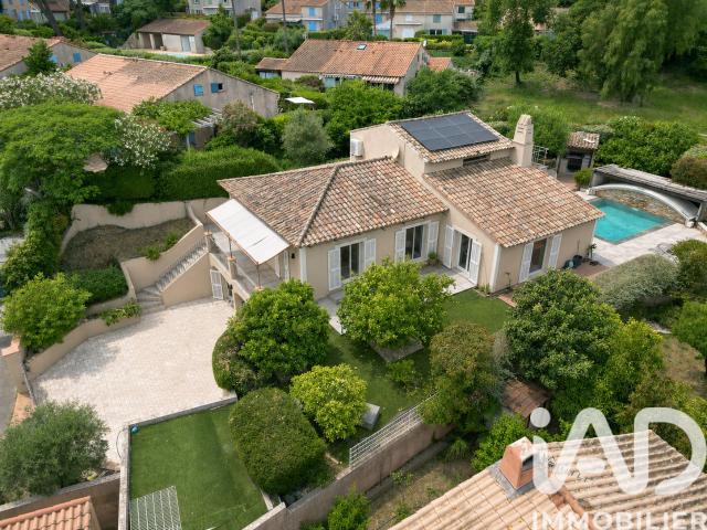 Maison 7 pièces 205 m²