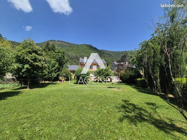 Maison 7 pièces 205 m²