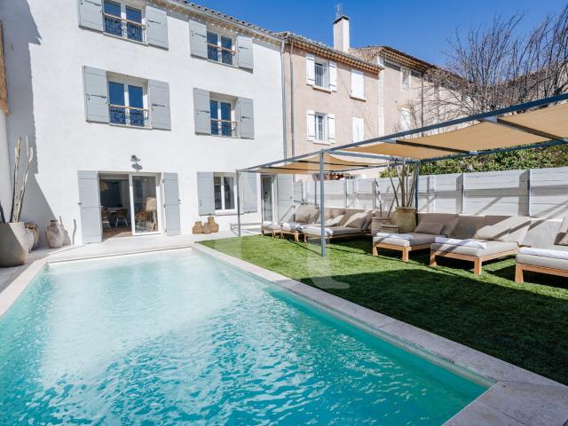 Maison 7 pièces 205 m²