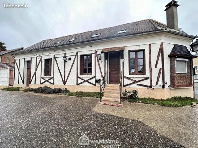 Maison 7 pièces 205 m²