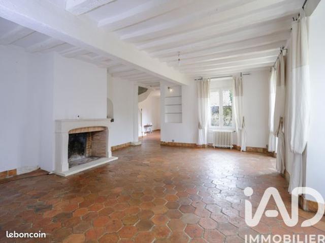 Maison 7 pièces 205 m²