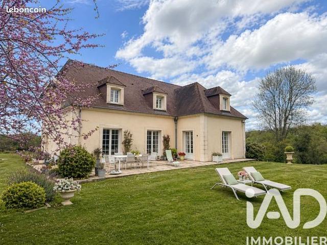 Maison 7 pièces 205 m²