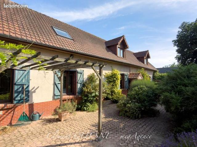Maison 7 pièces 205 m²