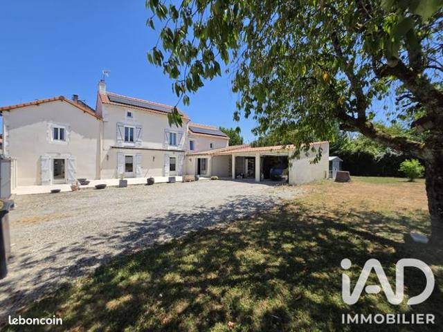 Maison 7 pièces 205 m²