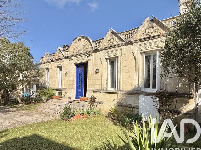 Maison 7 pièces 205 m²