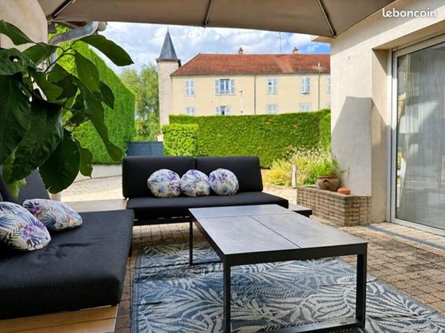 Maison 7 pièces 205 m²