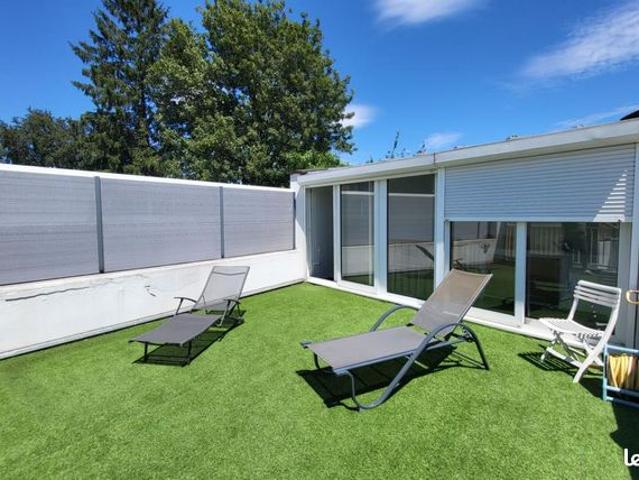 Maison 7 pièces 205 m²