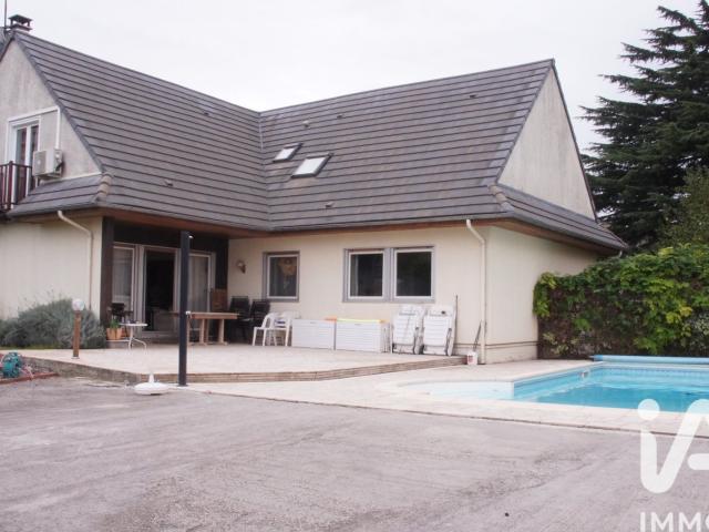 Maison 7 pièces 205 m²