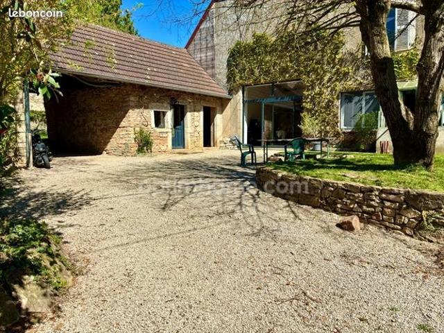 Maison 7 pièces 205 m²