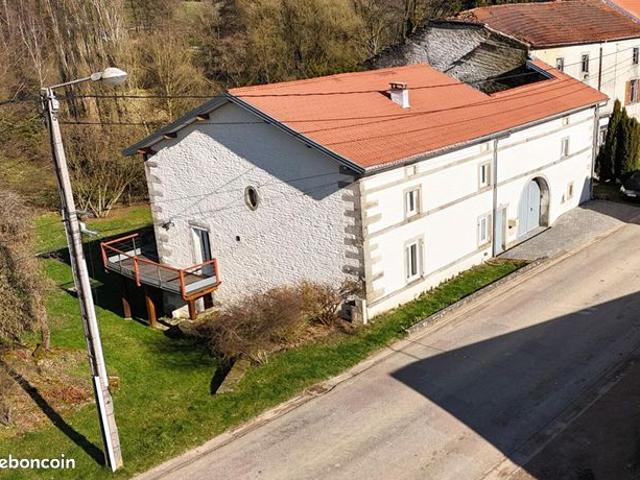 Maison 7 pièces 205 m²