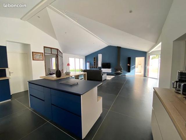 Maison 7 pièces 205 m²