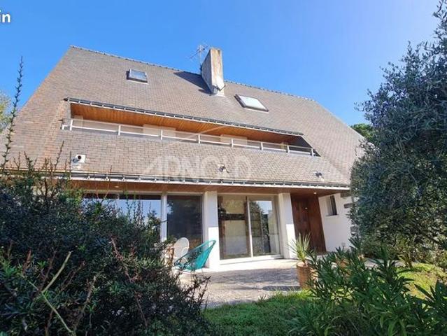 Maison 7 pièces 205 m²