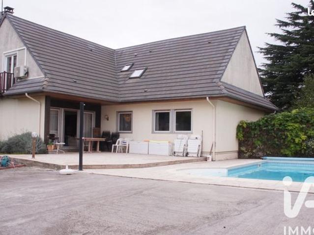 Maison 7 pièces 205 m²