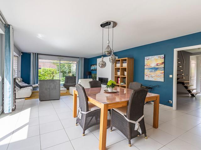 Maison 7 pièces 205 m²