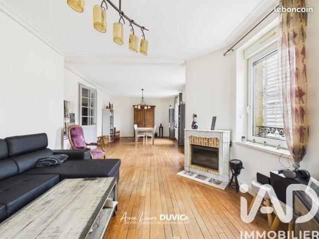 Maison 7 pièces 205 m²