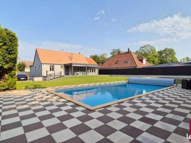 Maison 7 pièces 205 m²