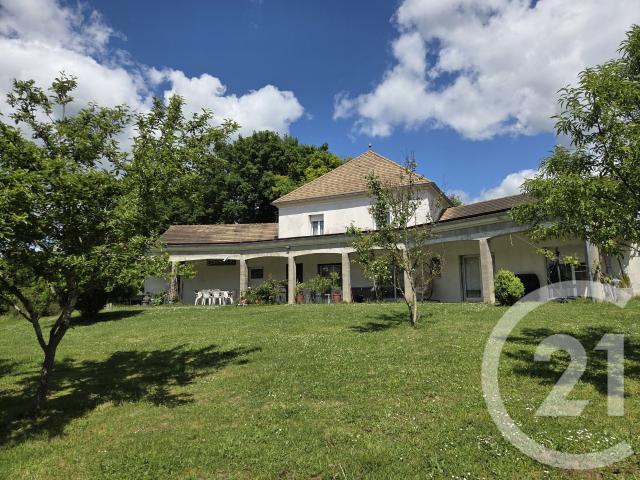 Maison 7 pièces 205 m²