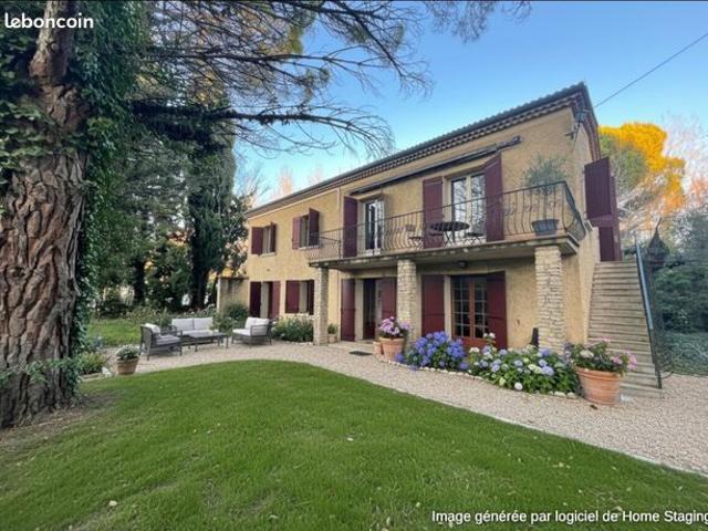 Maison 7 pièces 206 m²
