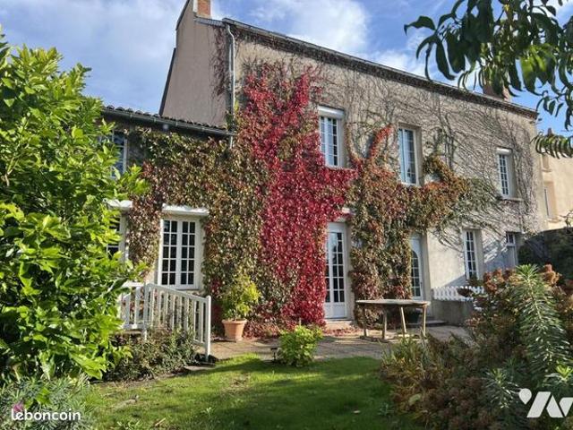 Maison 7 pièces 206 m²