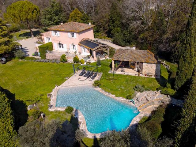 Maison 7 pièces 206 m²
