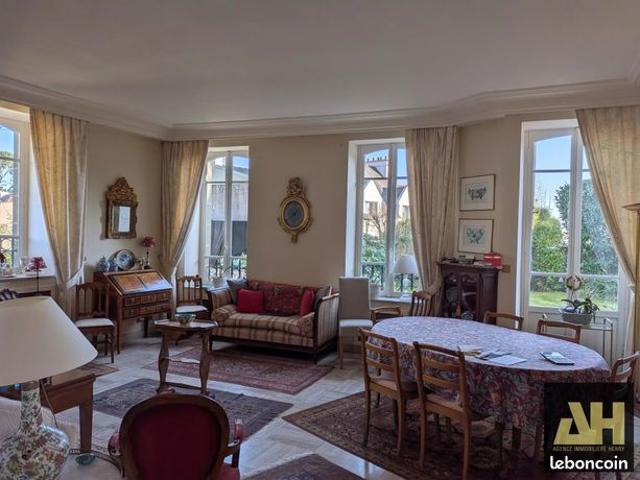 Maison 7 pièces 206 m²