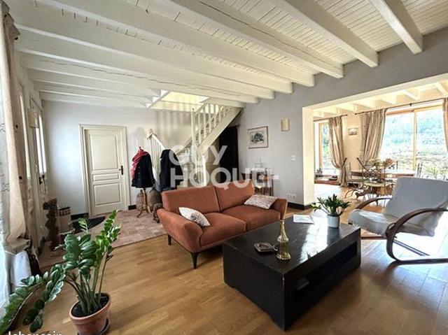 Maison 7 pièces 206 m²