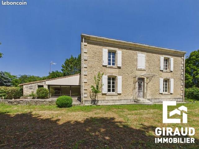 Maison 7 pièces 206 m²