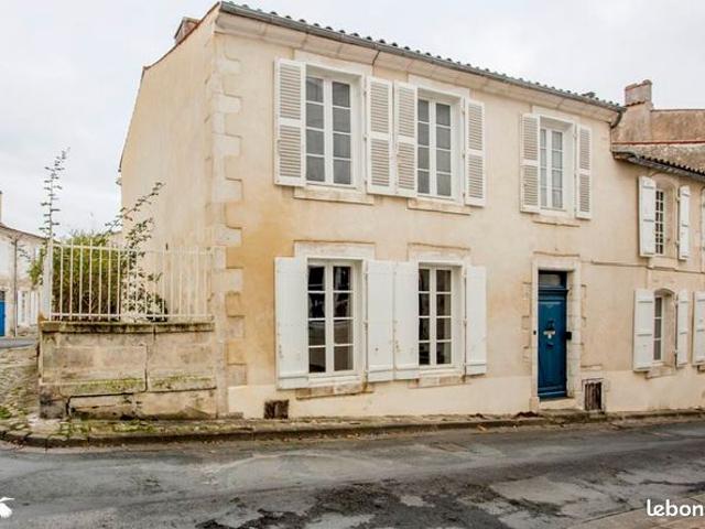 Maison 7 pièces 206 m²