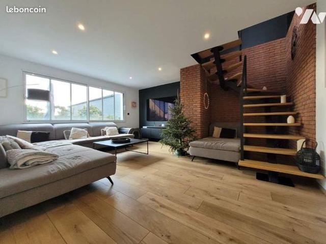 Maison 7 pièces 206 m²