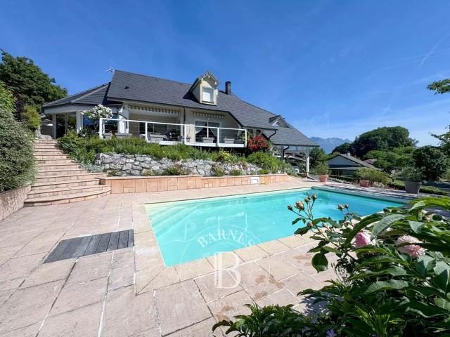 Maison 7 pièces 206 m²