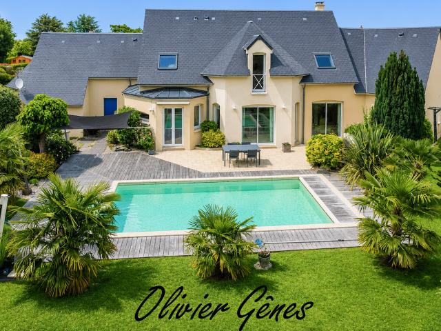 Maison 7 pièces 206 m²