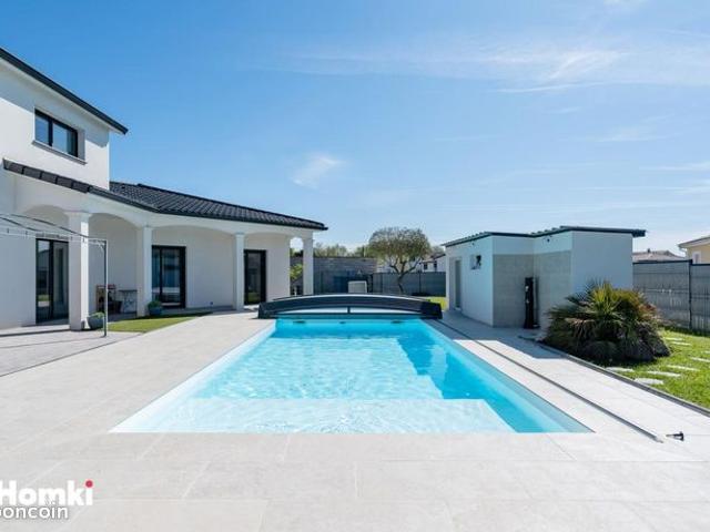 Maison 7 pièces 206 m²