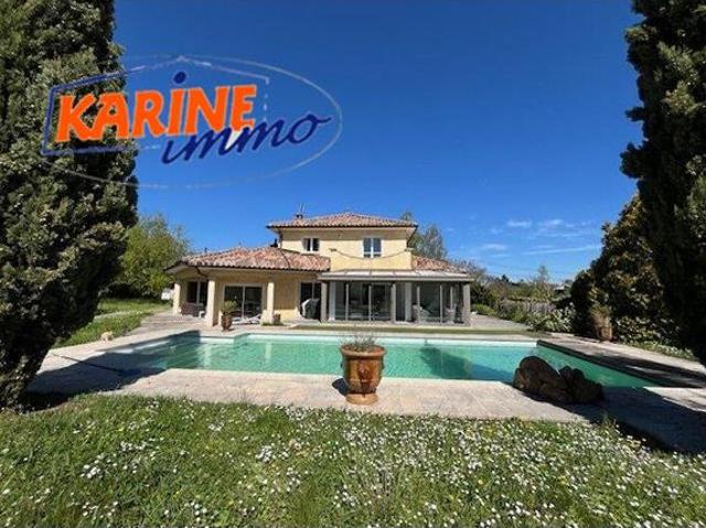 Maison 7 pièces 206 m²