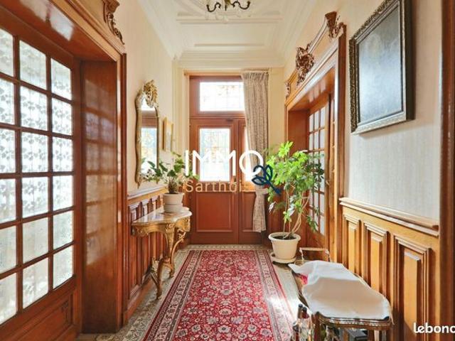 Maison 7 pièces 206 m²