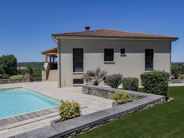 Maison 7 pièces 207 m²