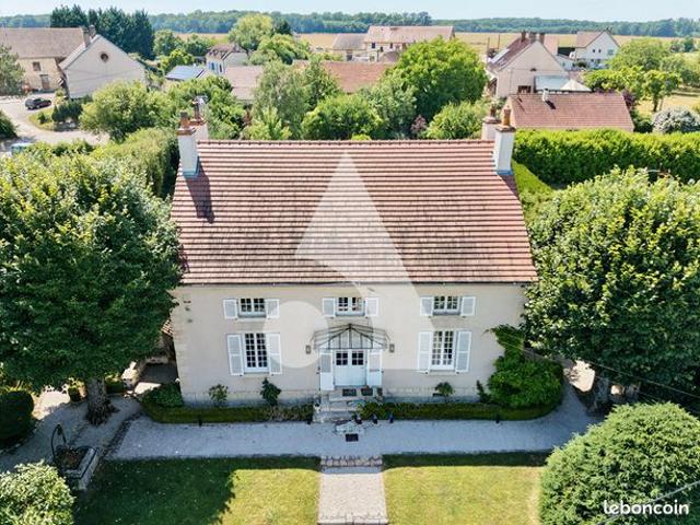 Maison 7 pièces 207 m²