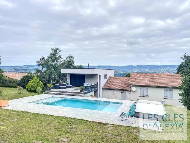 Maison 7 pièces 207 m²