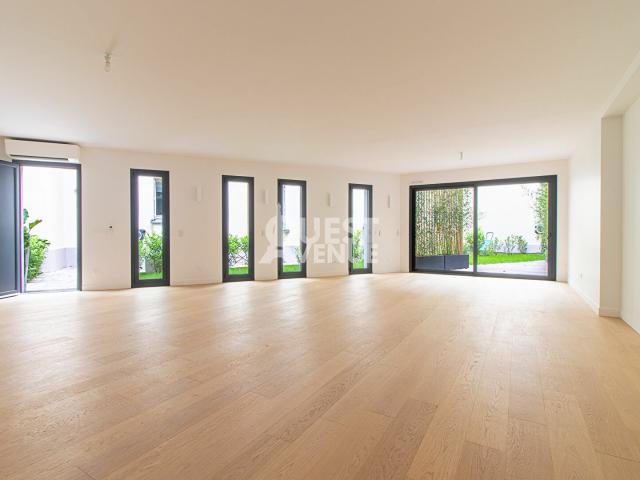 Maison 7 pièces 207 m²