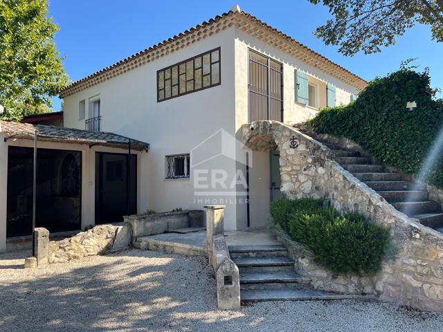 Maison 9 pièces 207 m²